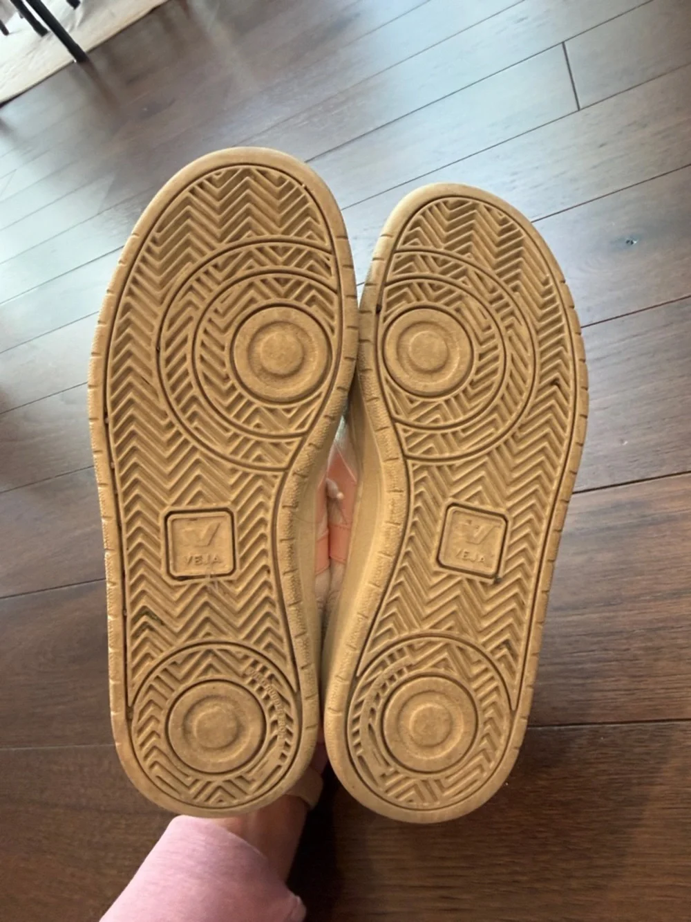 Veja V-10 SP2020 Collection Size 37/6 - C33-002